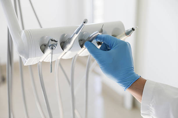 Professional Emergency Dentist technician working in Ellendale, ND